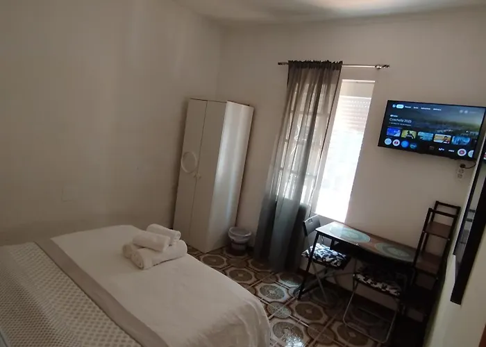 Malaga Center Rooms